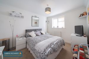 Bedroom- click for photo gallery